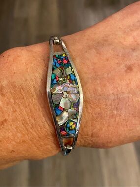 Vintage Alpaca Silver Mexico Mosaic Inlay Hinged Bangle Bracelet Abalone Flower